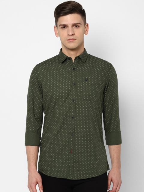 

Solly Jeans Co. Men Olive Green Regular Fit Printed Casual Shirt