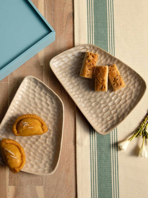

ellementry Set Of 2 Feast Ceramic Platter, White