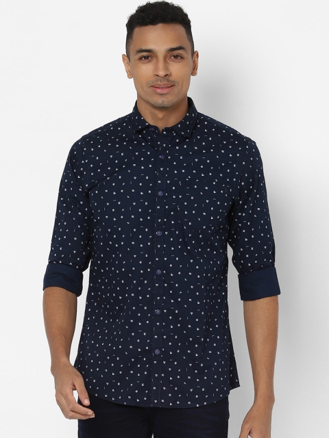 

Solly Jeans Co. Men Navy Blue & White Regular Fit Printed Casual Shirt