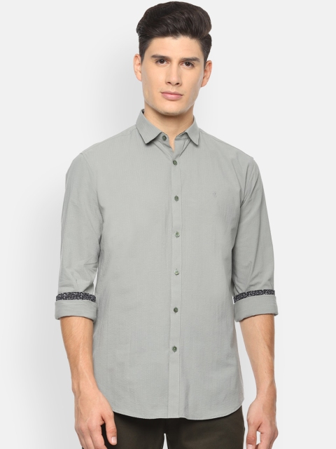 

V Dot Men Grey Slim Fit Solid Casual Shirt