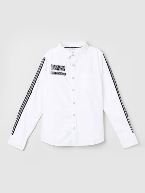 

max Boys White Regular Fit Solid Casual Shirt
