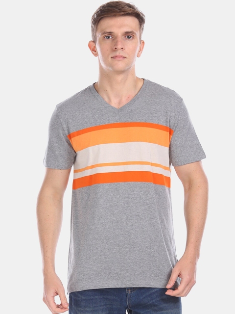 

GAP Men Grey Striped V-Neck T-shirt