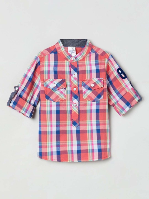 

max Boys Red & Blue Regular Fit Checked Casual Shirt