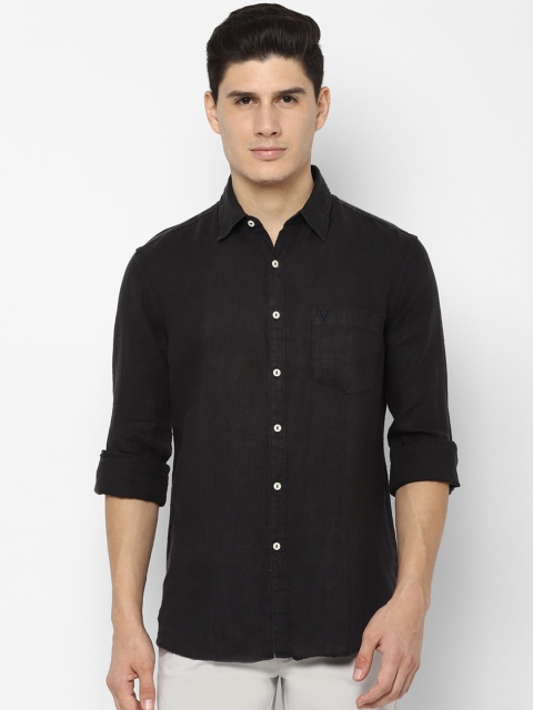 

Solly Jeans Co. Men Black Regular Fit Solid Casual Shirt