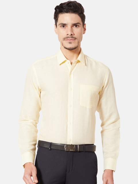 

Oxemberg Men Yellow Slim Fit Solid Casual Shirt