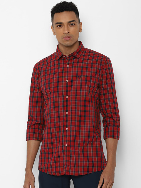 

Solly Jeans Co. Men Maroon & Black Regular Fit Checked Casual Shirt