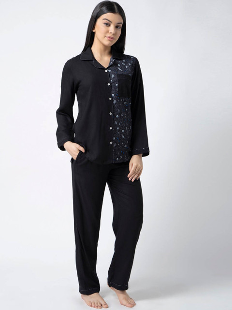 

ADORENITE Women Black & White Printed Night suit