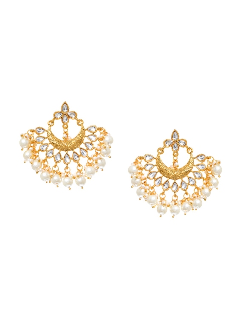 

INDYA Gold & Off-White Crescent Shaped Chandbalis