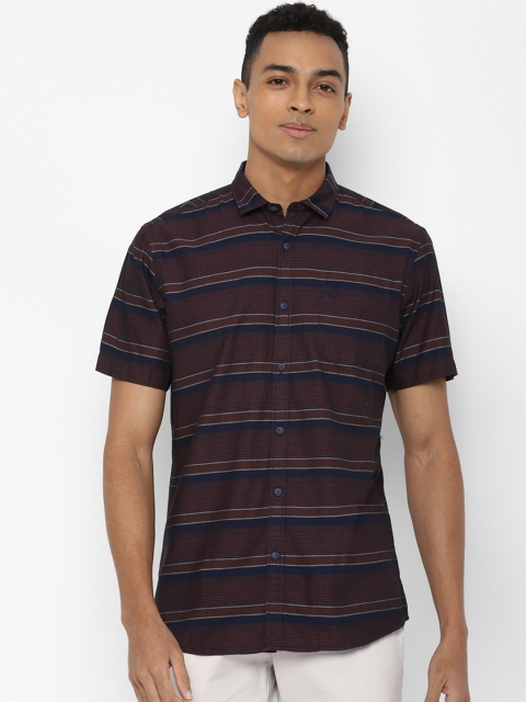 

Solly Jeans Co. Men Maroon & Blue Regular Fit Striped Casual Shirt