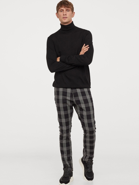 

H&M Men Black Twill Trousers Skinny Fit