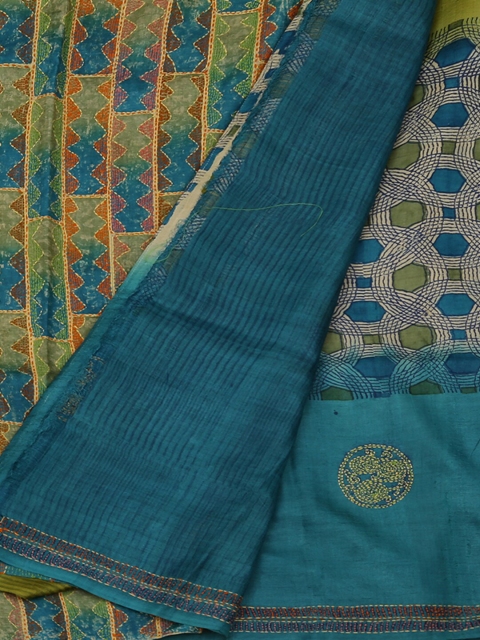 

Pothys Blue & Green Jute Silk Woven Design Saree