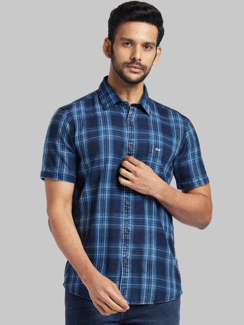 

Parx Men Blue Classic Regular Fit Checked Casual Shirt