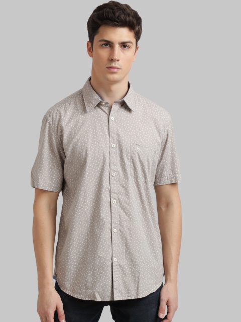 

Parx Men Taupe & White Regular Fit Printed Casual Shirt