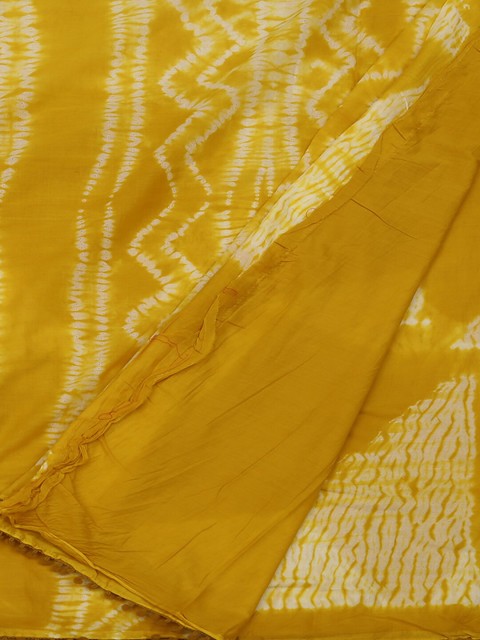 

Pothys Yellow Dyed Pure Cotton Saree