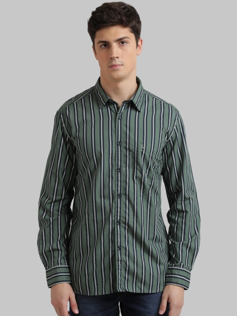 

Parx Men Green & Off-White Regular Fit Striped Casual Shirt
