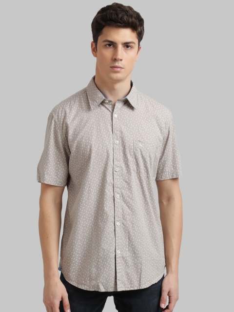 

Parx Men Grey Regular Fit Printed Casual Shirt