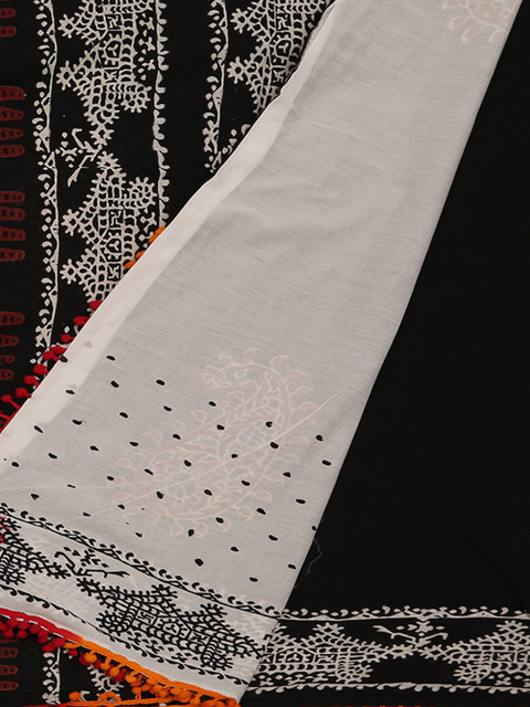 

Pothys Black & White Pure Cotton Printed Saree