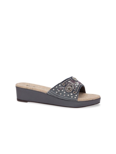 

Inc 5 Women Grey Embellished Wedges