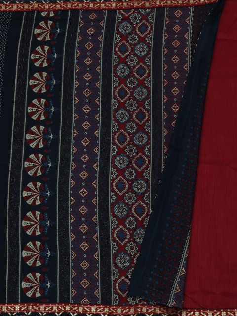 

Pothys Navy Blue & Red Poly Georgette Printed Saree