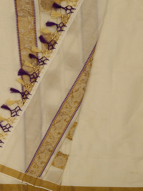 

Pothys Cream-Coloured Solid Pure Cotton Saree