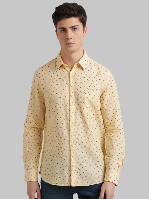 

Parx Men Yellow & Black Regular Fit Printed Casual Shirt