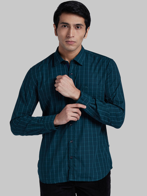 

Parx Men Teal Green Regular Fit Checked Casual Shirt