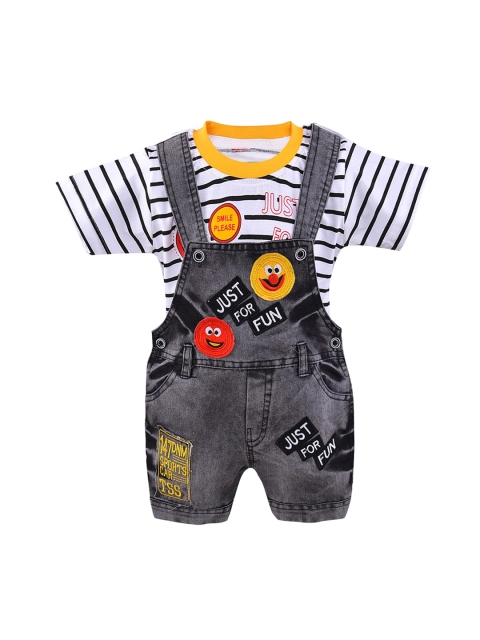 

Wish Karo Unisex Kids Black & White Striped T-shirt with Shorts