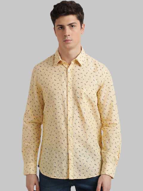 

Parx Men Yellow & Black Regular Fit Printed Casual Shirt