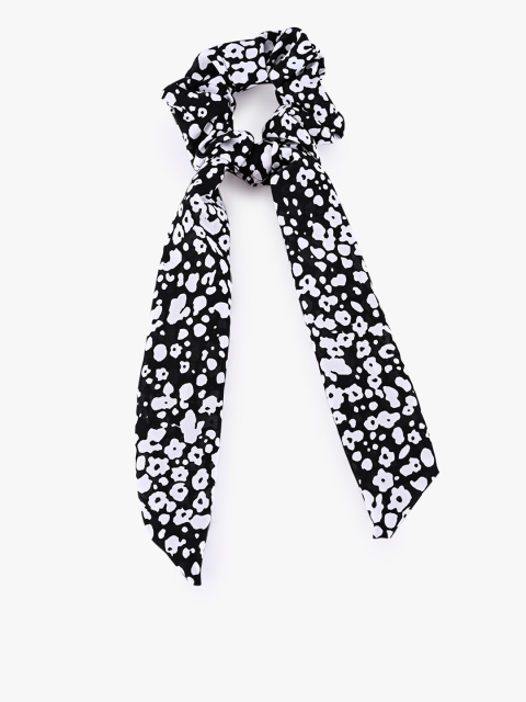 

BuckleUp Black & White Printed Ponytail Holders