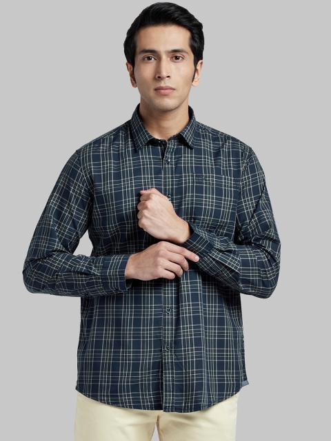 

Parx Men Navy Blue Regular Fit Checked Casual Shirt