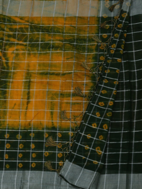 

Pothys Green & Yellow Linen Blend Checked Saree