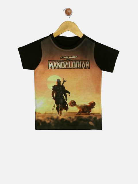 

YK Star Wars Boys Yellow & Black Mandalorian Print Round Neck T-shirt