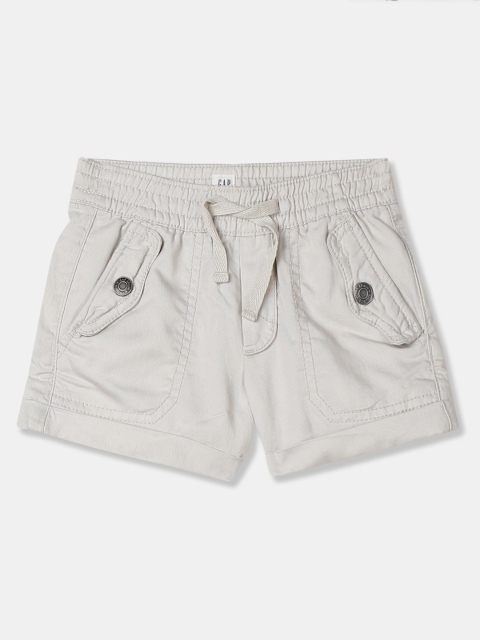 

GAP Girls Off-White Solid Regular Fit Cargo Shorts