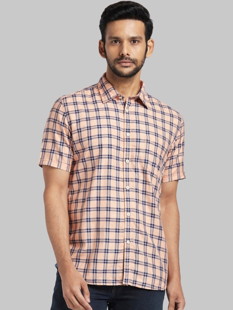 

Parx Men Orange Regular Fit Checked Casual Shirt