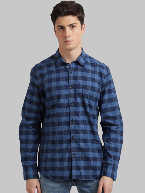 

Parx Men Blue Regular Fit Checked Casual Shirt