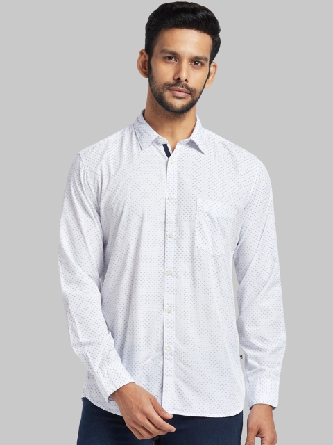 

Parx Men White & Blue Regular Fit Printed Casual Shirt