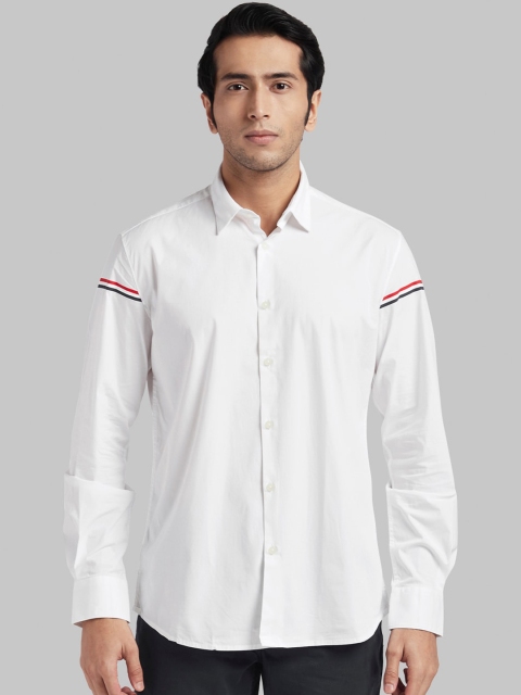 

Parx Men White Regular Fit Solid Casual Shirt