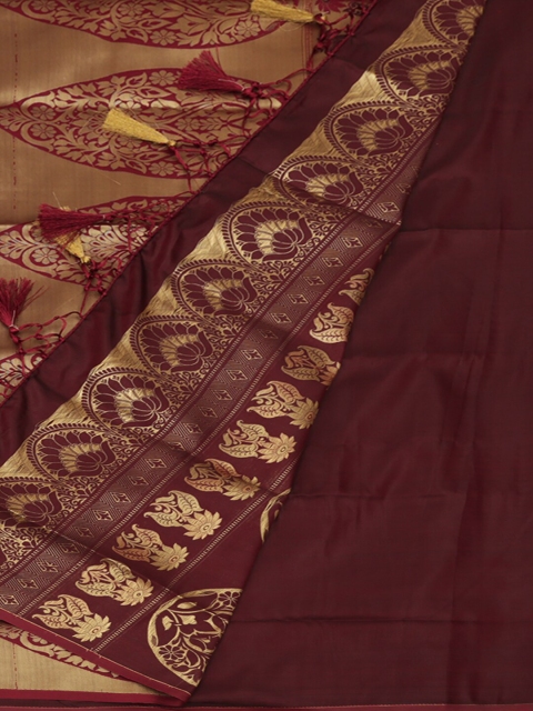 

Pothys Green & Maroon Art Silk Woven Design Saree