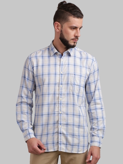 

Parx Men Blue & White Regular Fit Checked Casual Shirt