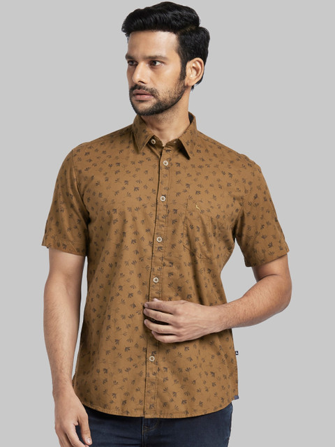 

Parx Men Brown Contemporary Regular Fit Printed Casual Shirt