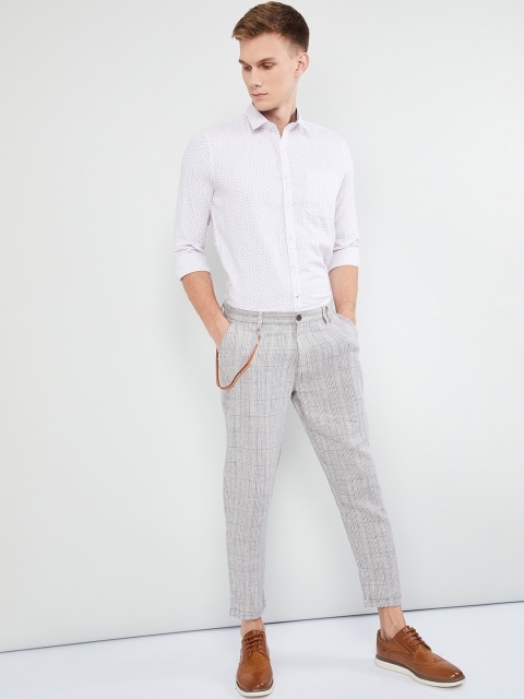 

max Men Off-White & Blue Regular Fit Printed Formal Shirt