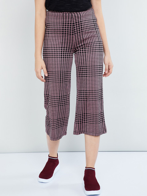 

max Women Pink & Black Regular Fit Checked Culottes