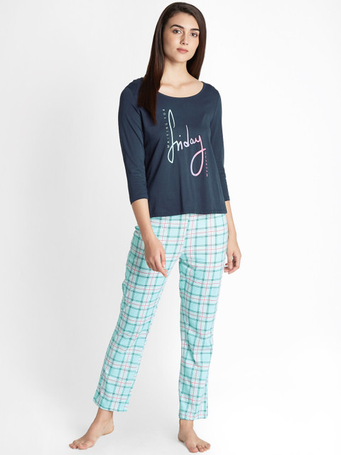 

Dreamz by Pantaloons Women Navy Blue & Blue Printed Night suit