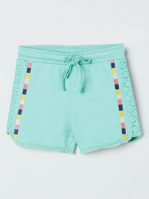 

max Girls Green Embroidered Slim Fit Hot Pants