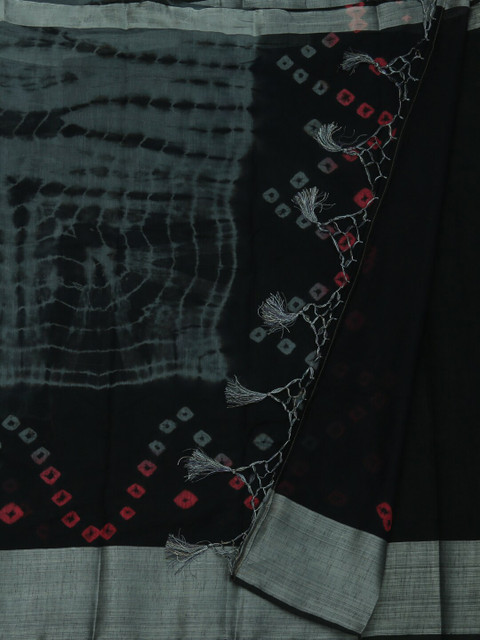 

Pothys Grey & Black Linen Blend Dyed Saree