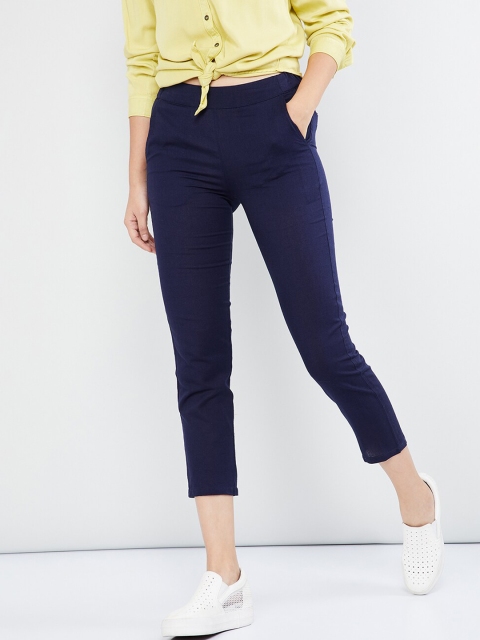 

max Women Navy Blue Slim Fit Solid Crop Regular Trousers