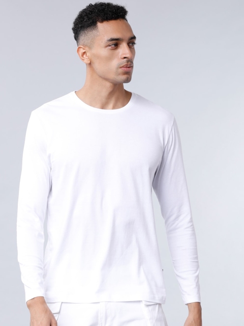 

HIGHLANDER Men White Solid Round Neck T-shirt