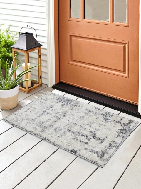 

SPACES Grey & Black Solid Door Mat