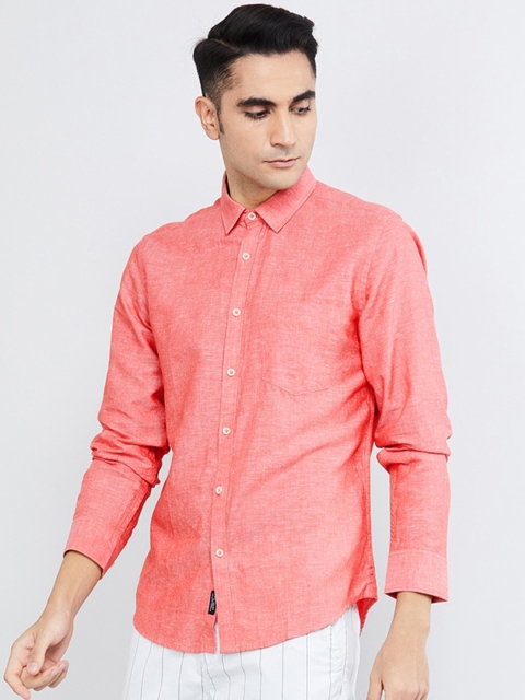 

max Men Coral & Red Regular Fit Solid Casual Shirt