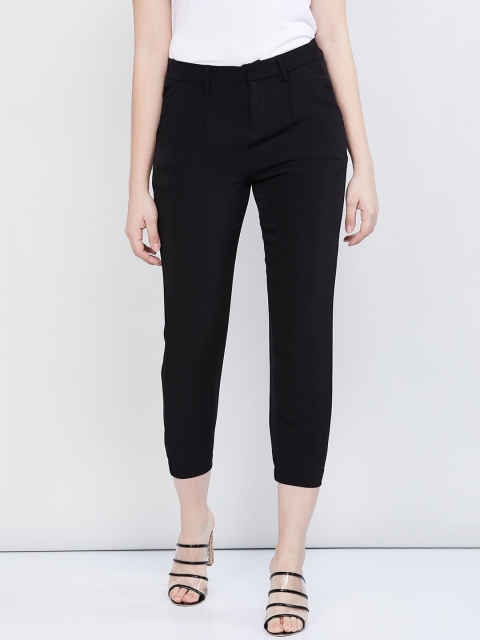 

max Women Black Skinny Fit Solid Joggers